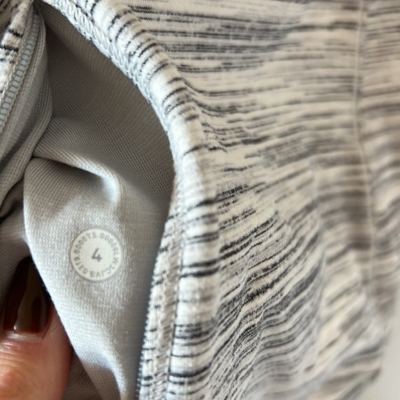 Lululemon Half Zip - Picture 5 of 9